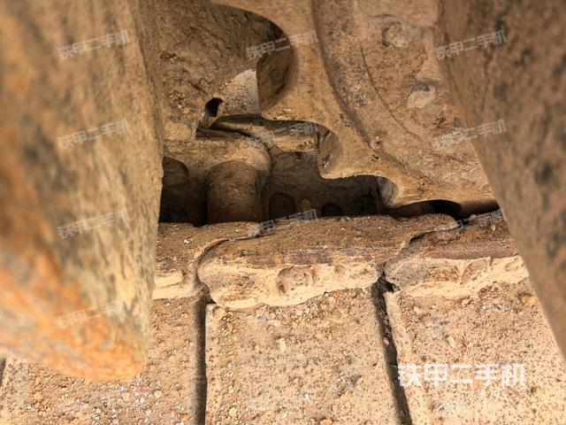 左托鏈輪和鏈筋(行走機(jī)構(gòu)) 左托鏈輪和鏈筋(行走機(jī)構(gòu))