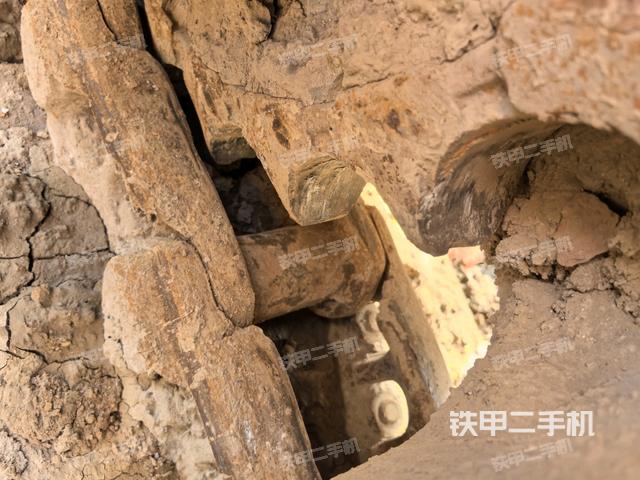 左驱动轮(行走机构) 左驱动轮(行走机构)