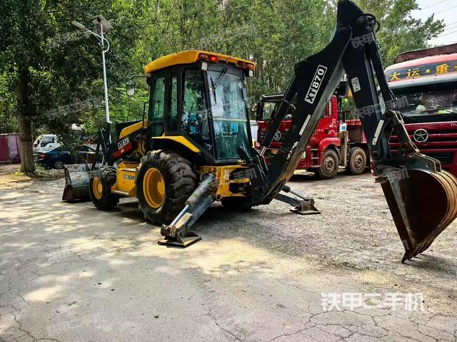 整机右侧(设备外观及核心部件) 整机右侧(设备外观及核心部件)
