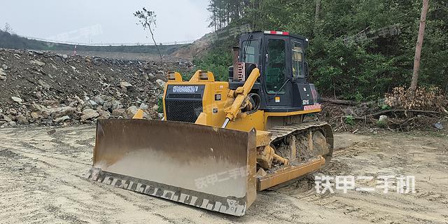 山推SD16標(biāo)準(zhǔn)型推土機(jī)