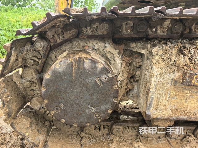 右驱动轮(行走机构) 右驱动轮(行走机构)