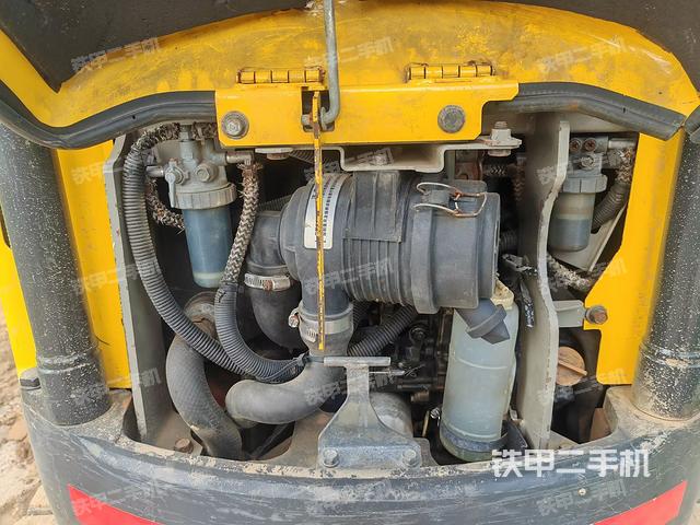 发动机整体俯视(整机外观) 发动机整体俯视(整机外观)