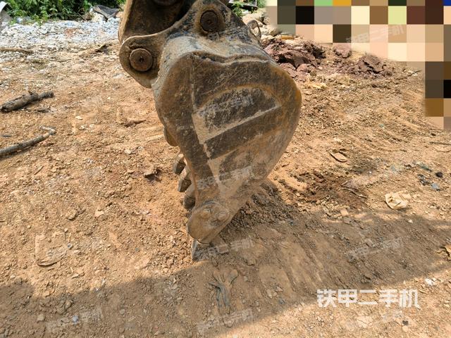 铲斗45度(工作和回转装置) 铲斗45度(工作和回转装置)
