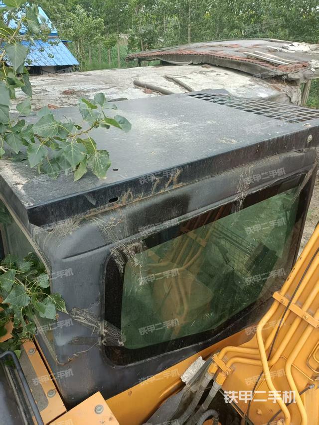 駕駛室頂部（整機(jī)外觀）