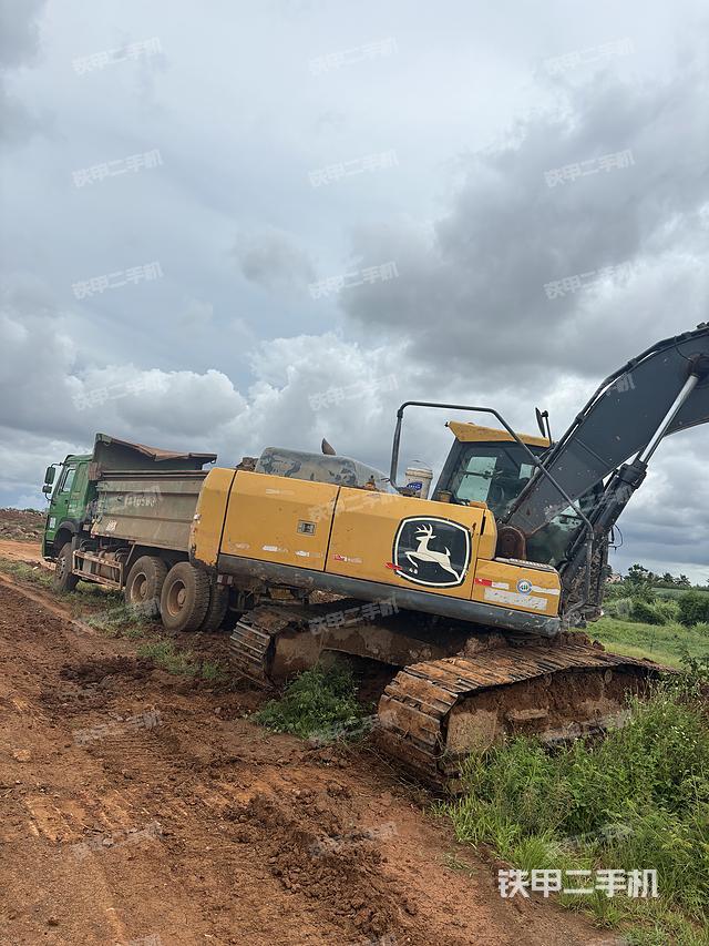 整機右后45°(整機外觀) 整機右后45°(整機外觀)