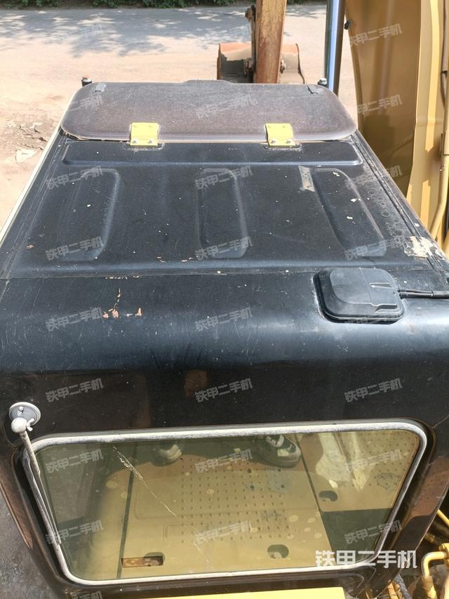 駕駛室頂部俯視(上車部件) 駕駛室頂部俯視(上車部件)