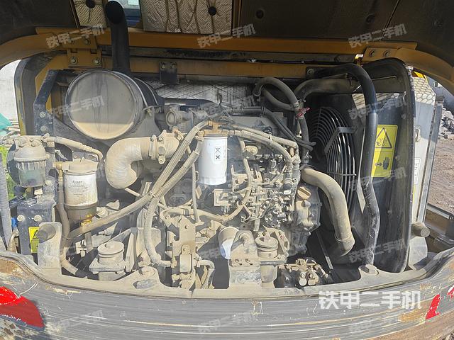 發(fā)動機(jī)整體俯視(整機(jī)外觀) 發(fā)動機(jī)整體俯視(整機(jī)外觀)