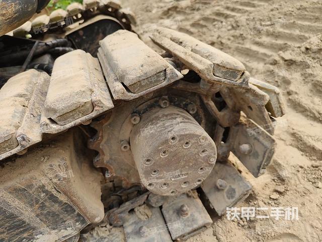 單側履帶整體（整機外觀）