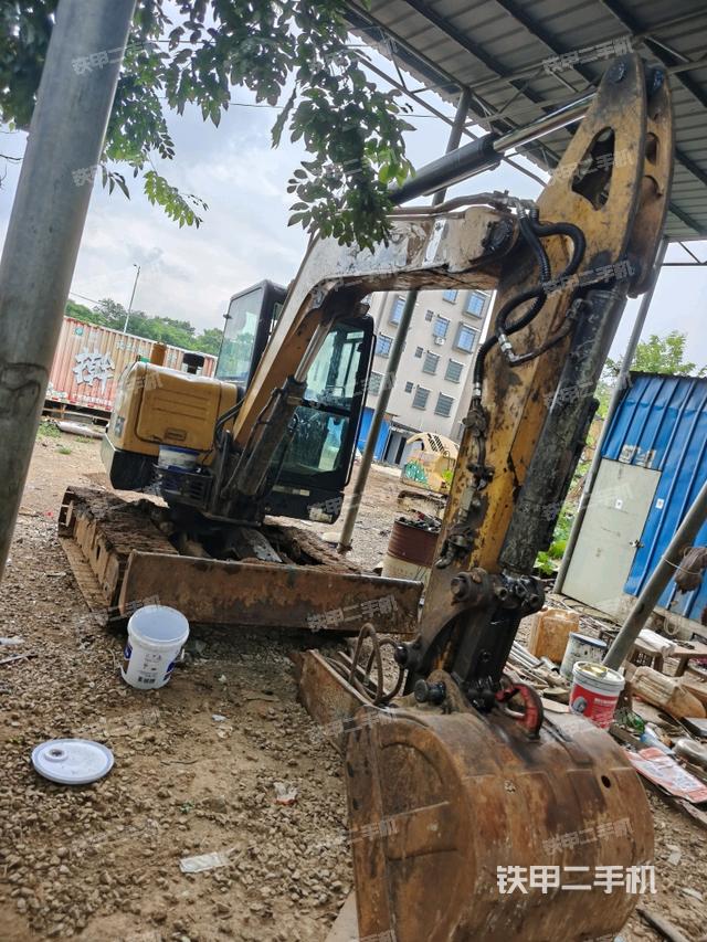 右前45(整機(jī)外觀) 右前45(整機(jī)外觀)