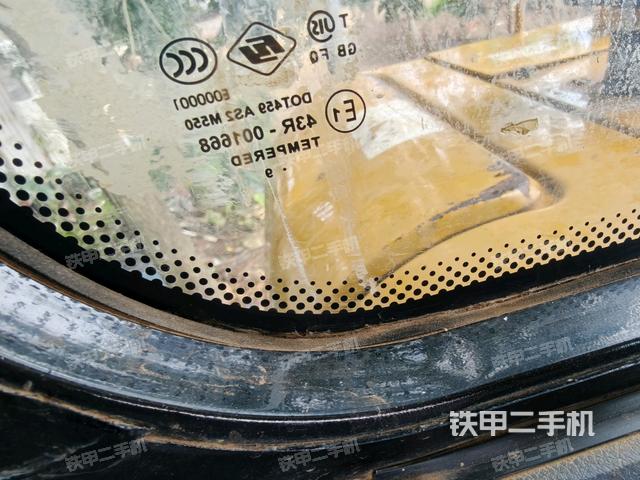 后窗玻璃角標(biāo)(駕駛室部分) 后窗玻璃角標(biāo)(駕駛室部分)