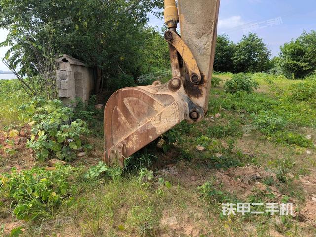 鏟斗45度(工作和回轉裝置) 鏟斗45度(工作和回轉裝置)