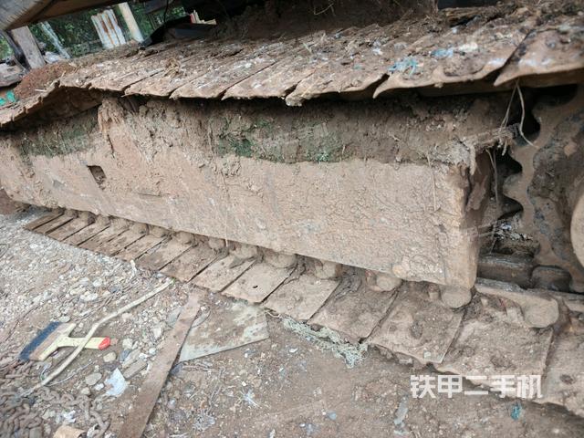 左驅(qū)動(dòng)輪(行走機(jī)構(gòu)) 左驅(qū)動(dòng)輪(行走機(jī)構(gòu))