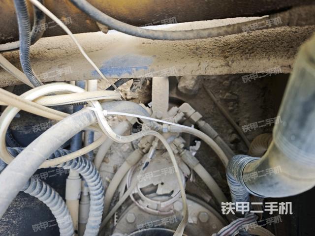 中央回转接头特写(上车部件) 中央回转接头特写(上车部件)