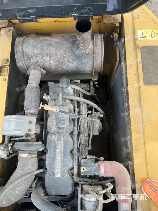 发动机整体俯视(整机外观) 发动机整体俯视(整机外观)