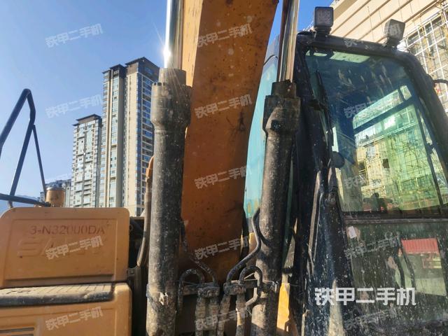 大臂油缸整體?豎拍(工作和回轉(zhuǎn)裝置) 大臂油缸整體?豎拍(工作和回轉(zhuǎn)裝置)