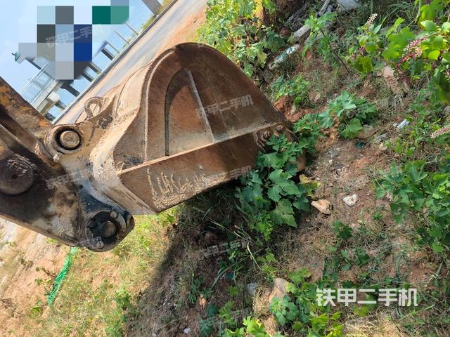 小臂整體左后(工作和回轉裝置) 小臂整體左后(工作和回轉裝置)
