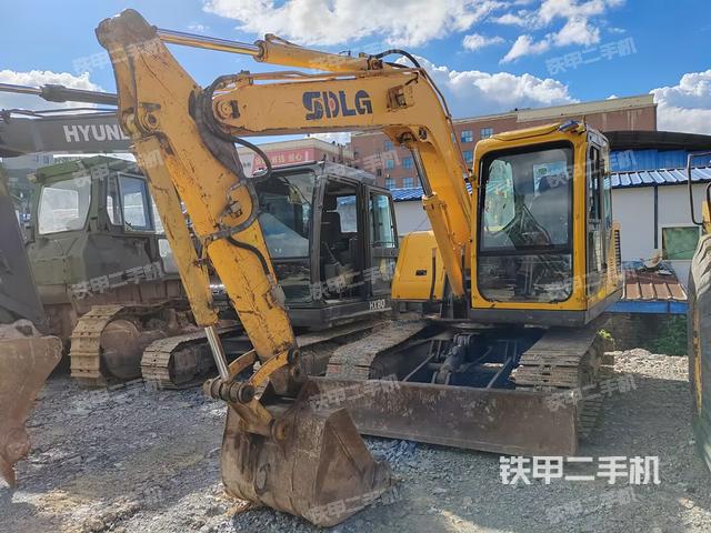 山東臨工LG685挖掘機