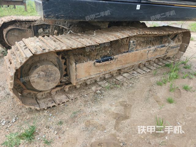 左侧履带整体 (行走机构) 左侧履带整体 (行走机构)