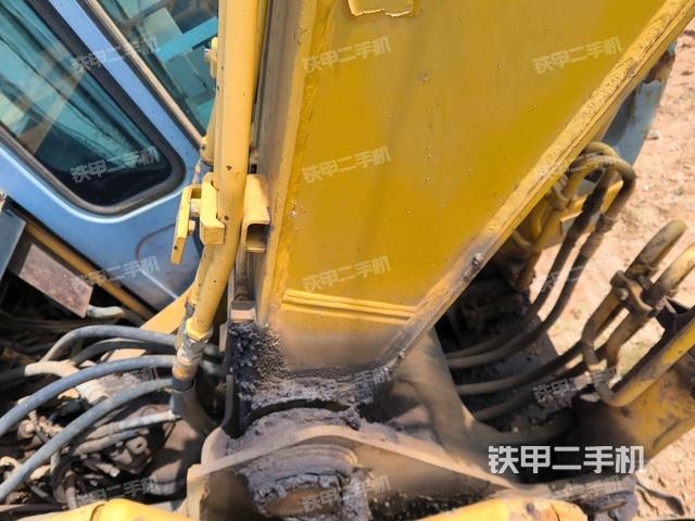 大臂油缸整體?豎拍(工作和回轉裝置) 大臂油缸整體?豎拍(工作和回轉裝置)