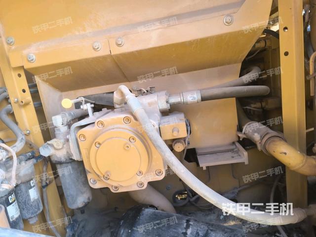 散热器正面(大件舱室) 散热器正面(大件舱室)