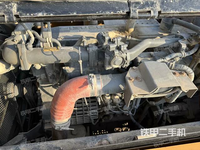 发动机整体俯视(整机外观) 发动机整体俯视(整机外观)