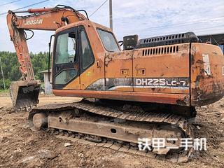 斗山DH225LC-7挖掘机实拍图片