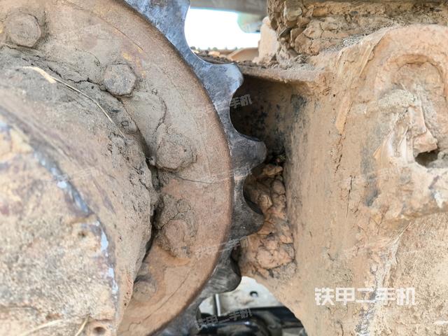 右驱动轮(行走机构) 右驱动轮(行走机构)