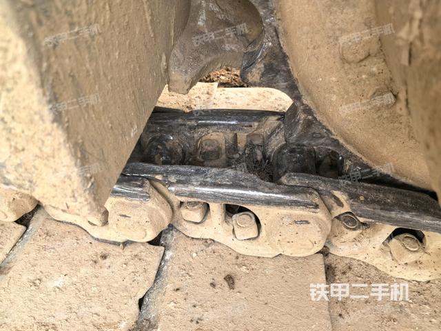 左侧行走马达盖板(行走机构) 左侧行走马达盖板(行走机构)