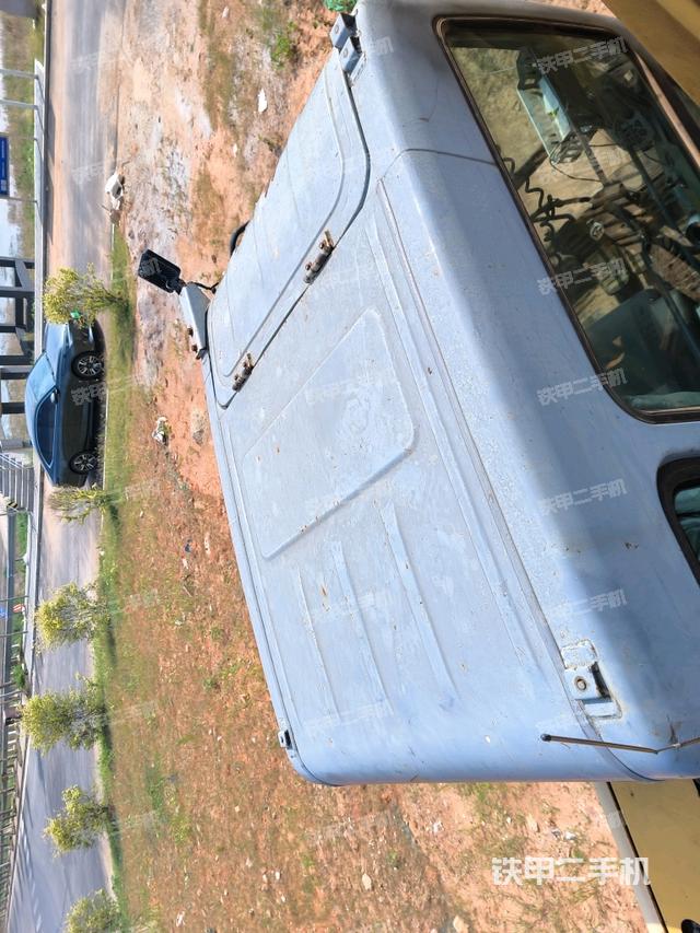 氣門室蓋螺絲特寫(上車部件) 氣門室蓋螺絲特寫(上車部件)