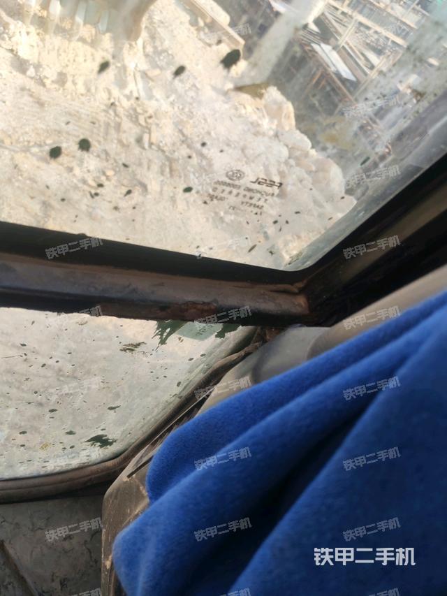 后窗玻璃角標(biāo)(駕駛室部分) 后窗玻璃角標(biāo)(駕駛室部分)