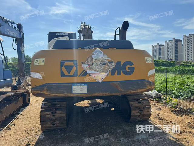 整机右后45°(整机外观) 整机右后45°(整机外观)