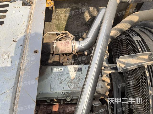 發(fā)動機整體俯視(整機外觀) 發(fā)動機整體俯視(整機外觀)