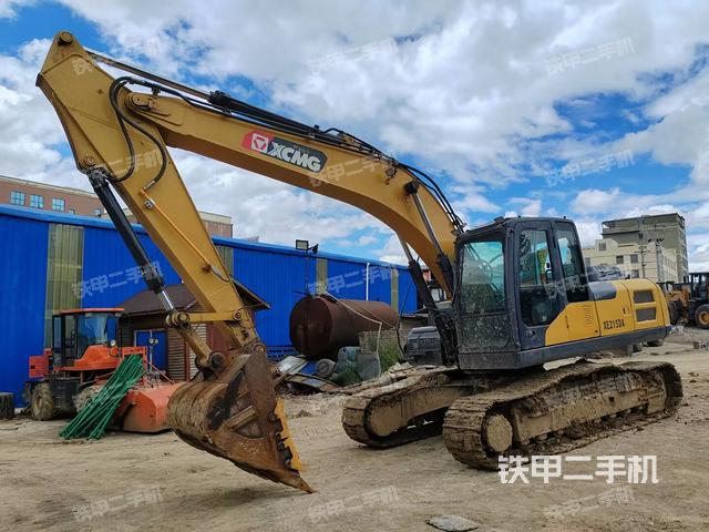 徐工XE215DA挖掘機(jī)