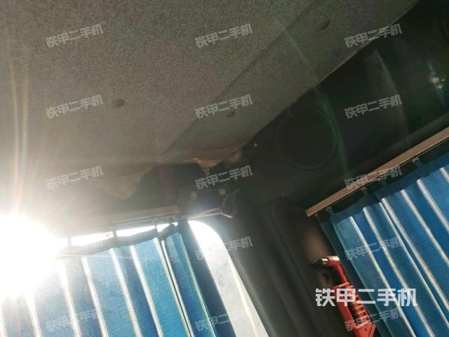 右側(cè)玻璃角標(biāo)(駕駛室部分) 右側(cè)玻璃角標(biāo)(駕駛室部分)