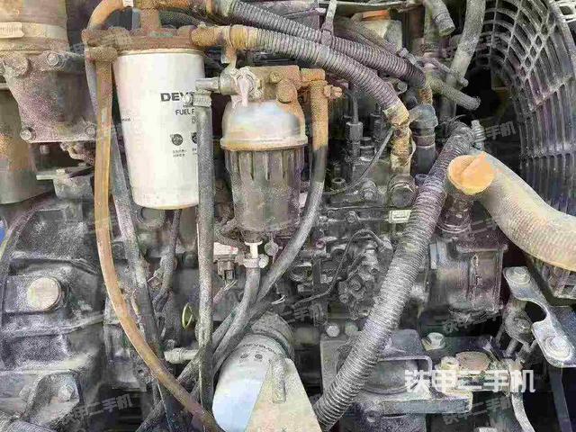 发动机整体俯视(整机外观) 发动机整体俯视(整机外观)