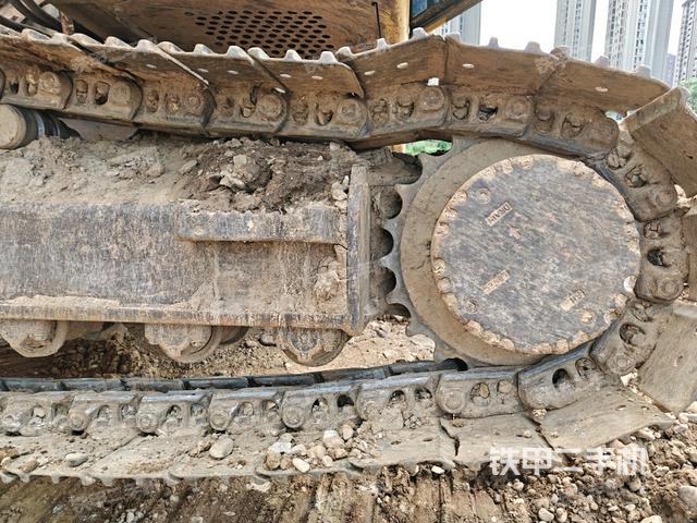 右側(cè)行走馬達蓋板（行走機構(gòu)）