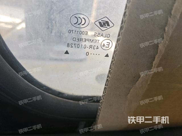 后窗玻璃角標(biāo)(駕駛室部分) 后窗玻璃角標(biāo)(駕駛室部分)