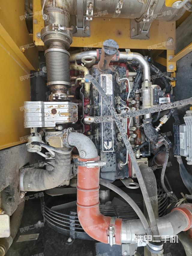 發(fā)動機室(上車部件) 發(fā)動機室(上車部件)