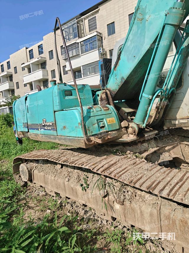 铲斗45度(工作和回转装置) 铲斗45度(工作和回转装置)