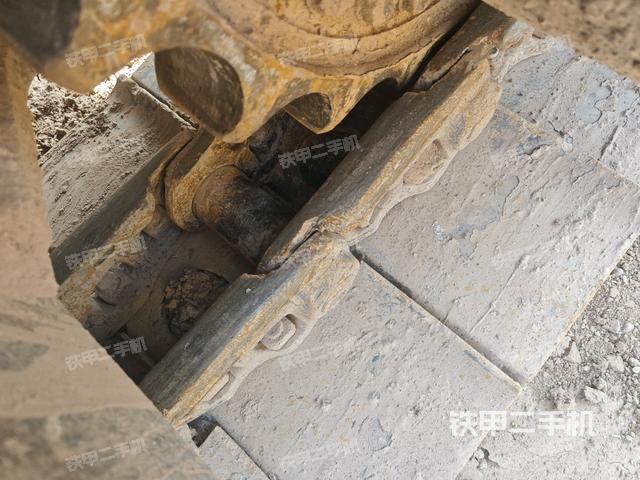 左側(cè)行走馬達(dá)蓋板(行走機(jī)構(gòu)) 左側(cè)行走馬達(dá)蓋板(行走機(jī)構(gòu))