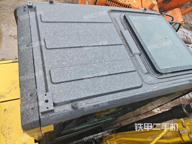 駕駛室頂部俯視(上車部件) 駕駛室頂部俯視(上車部件)