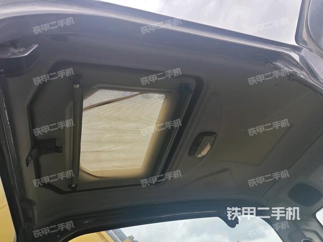 顶棚整体(驾驶室部分) 顶棚整体(驾驶室部分)