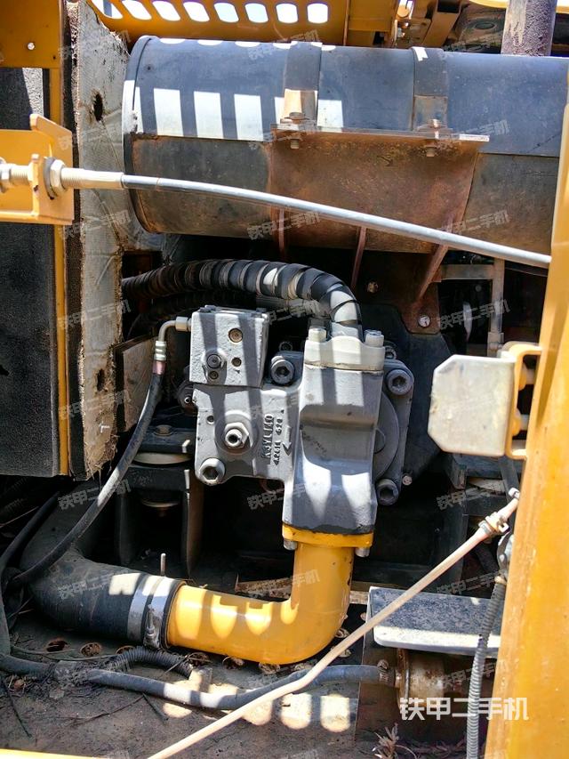 液壓泵室（大件艙室）