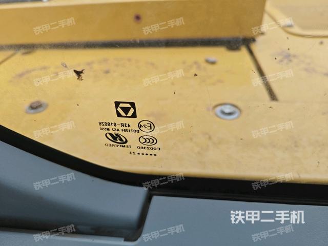 后窗玻璃角標(biāo)(駕駛室部分) 后窗玻璃角標(biāo)(駕駛室部分)