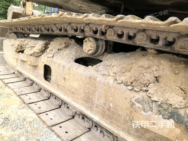 左驅(qū)動(dòng)輪（行走機(jī)構(gòu)）