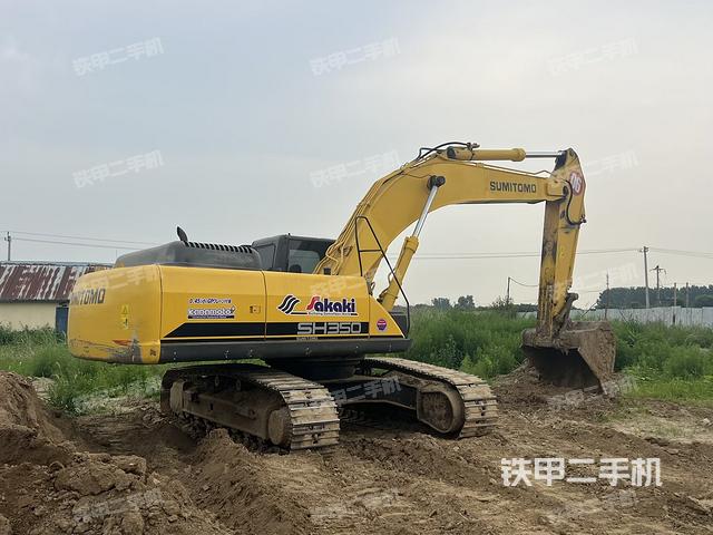 整机右后45°(整机外观) 整机右后45°(整机外观)
