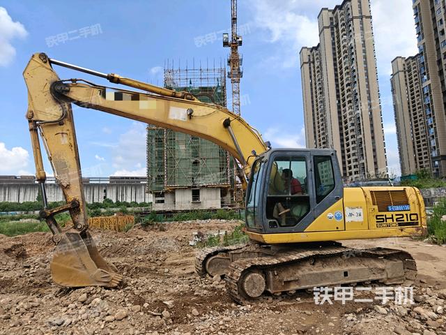 住友SH200-5挖掘機(jī)