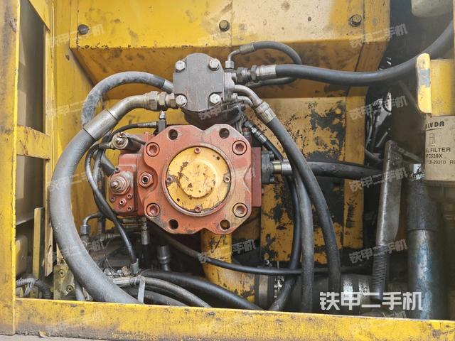液压泵斜45 右(大件舱室) 液压泵斜45 右(大件舱室)