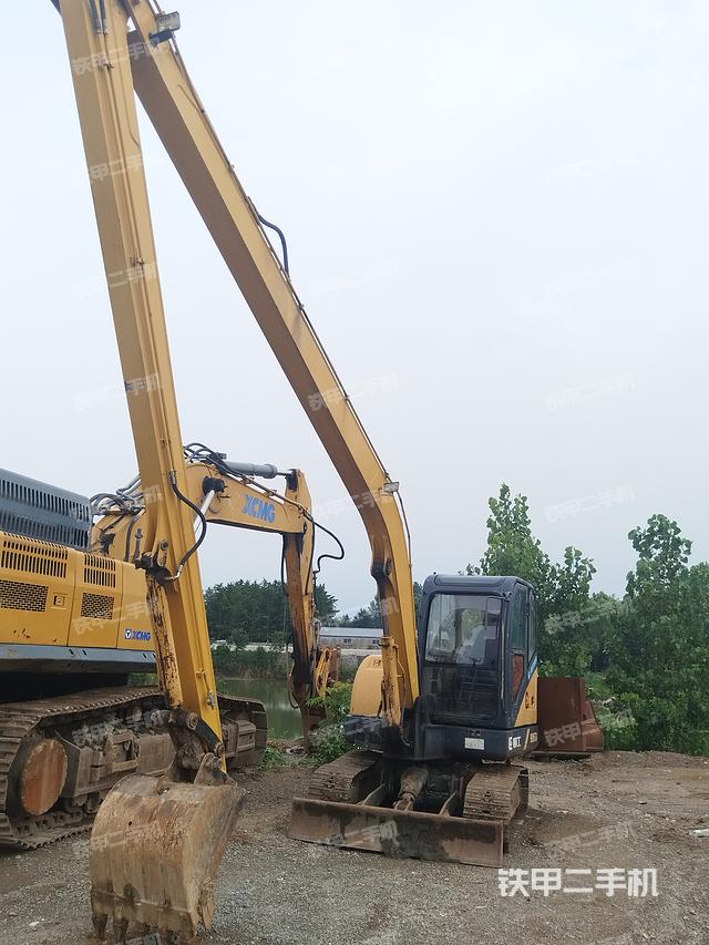 柳工CLG906D挖掘機