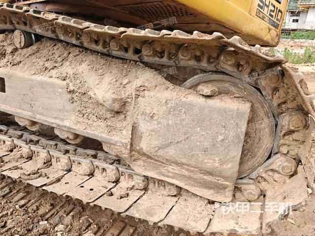 右側(cè)履帶整體（行走機構(gòu)）